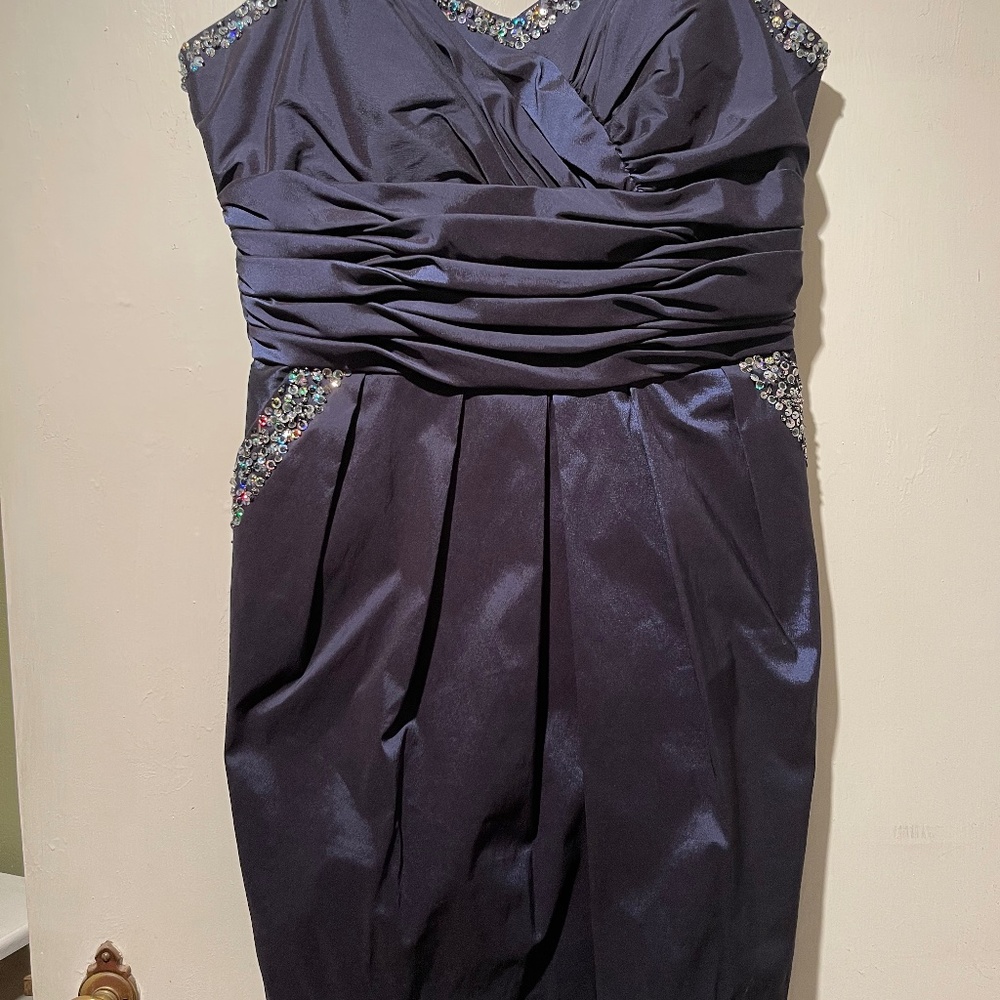 Formal dress for wedding, prom, event